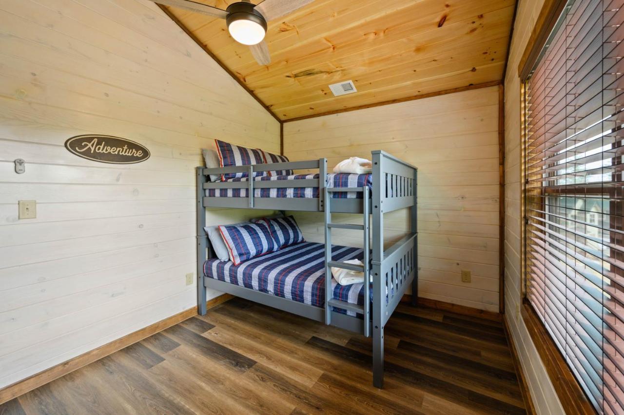 Osprey Nest Cottage Modern New Cabin Pigeon Forge Buitenkant foto