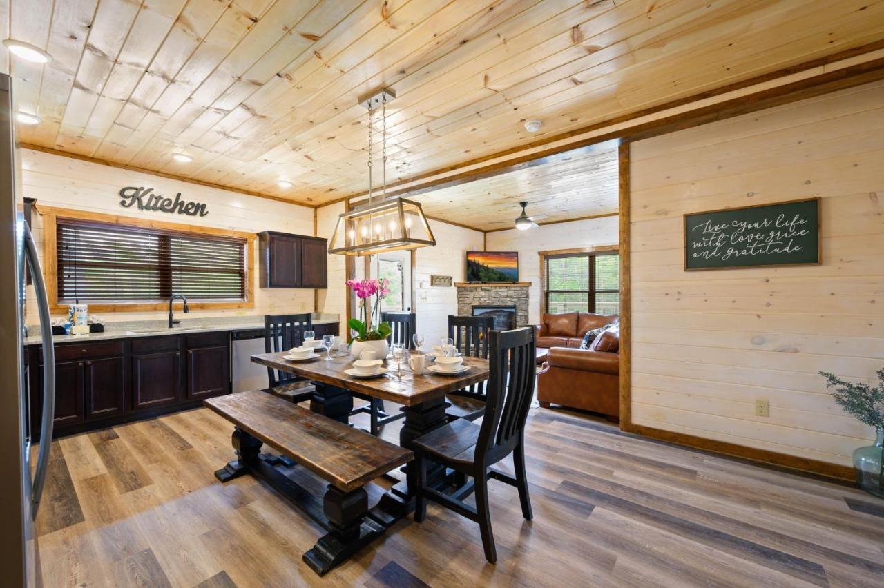 Osprey Nest Cottage Modern New Cabin Pigeon Forge Buitenkant foto