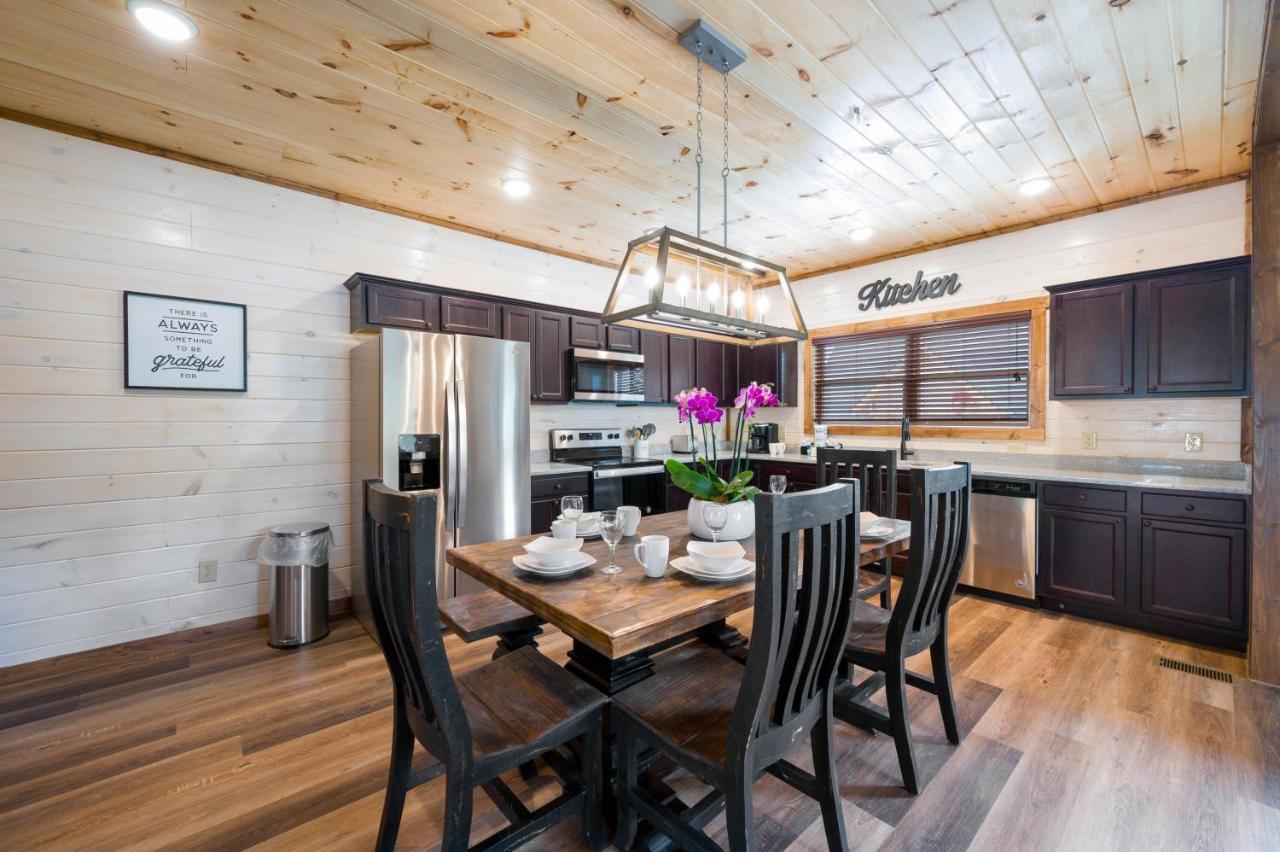 Osprey Nest Cottage Modern New Cabin Pigeon Forge Buitenkant foto