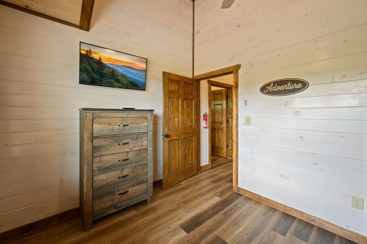 Osprey Nest Cottage Modern New Cabin Pigeon Forge Buitenkant foto